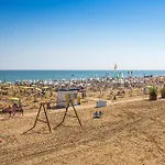 1 Bedroom Nice Apartment In Bibione